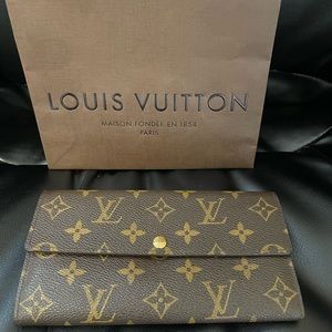 Louis Vuitton Sarah Wallet Monogram Brown